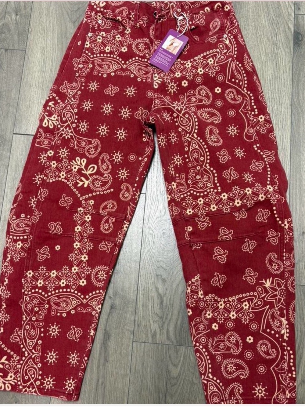 Women's Red Bandana-Print Cropped Jeans by